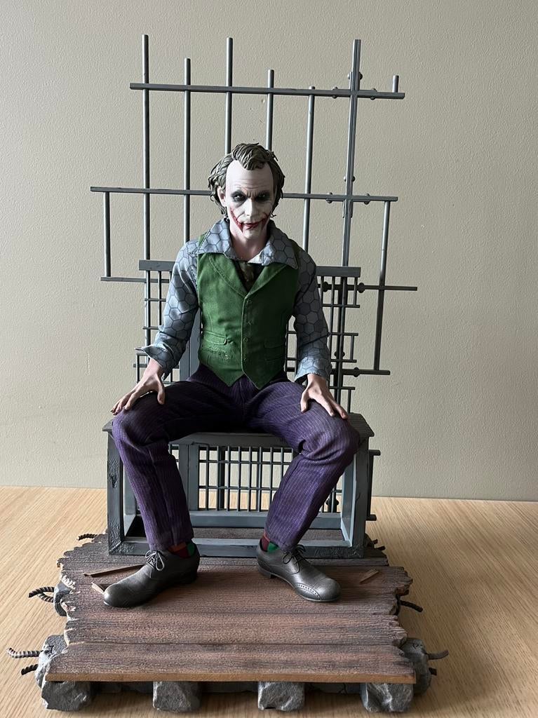 Standbeeld Joker the Dark Knight Sideshow, Verzamelen, Ophalen, Zo goed als nieuw