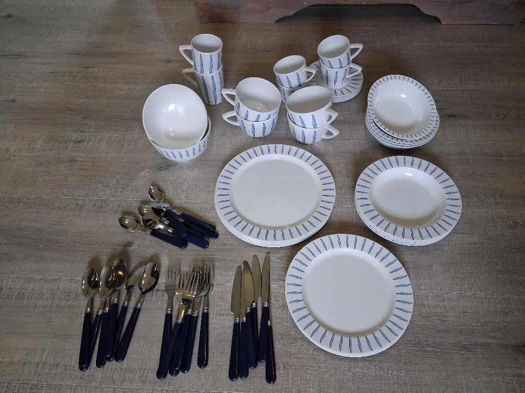 groot set (56stuks) kampeer servies mepal - rosti melamine, Caravanes & Camping, Accessoires de camping, Comme neuf, Enlèvement ou Envoi