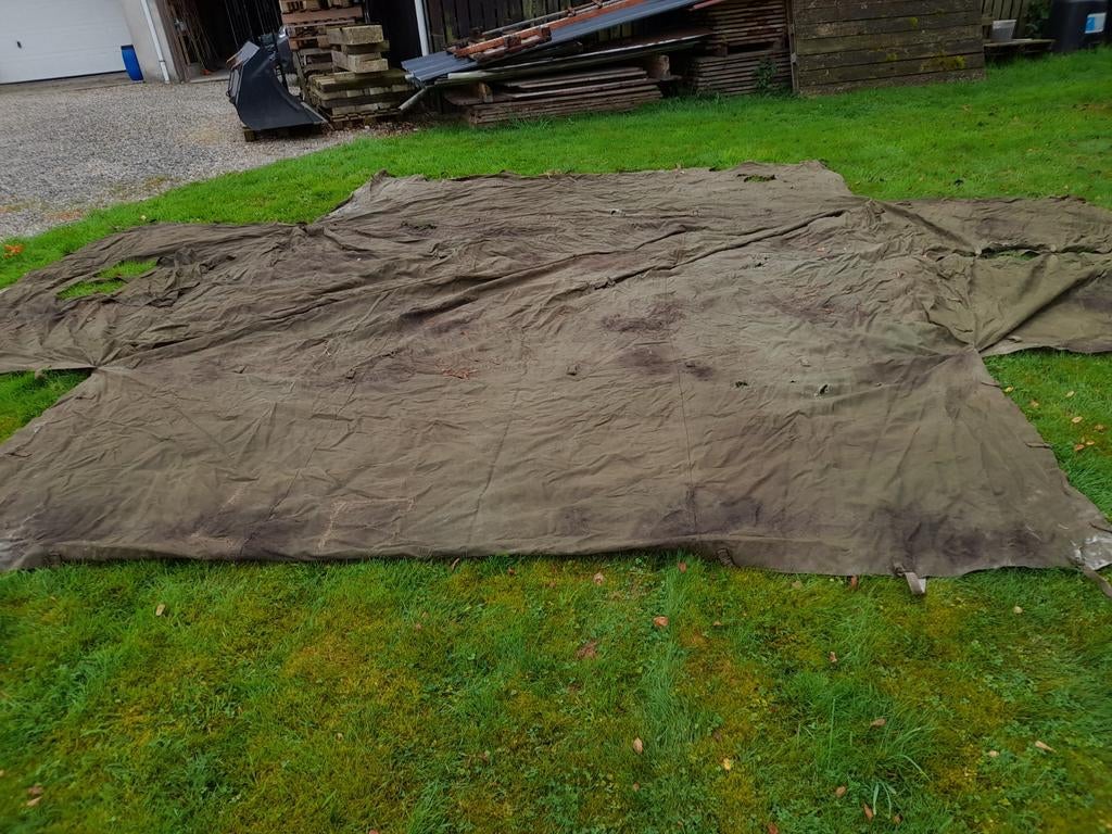 Bache camion gmc dodge WW2 originale, petite réparation, Ophalen