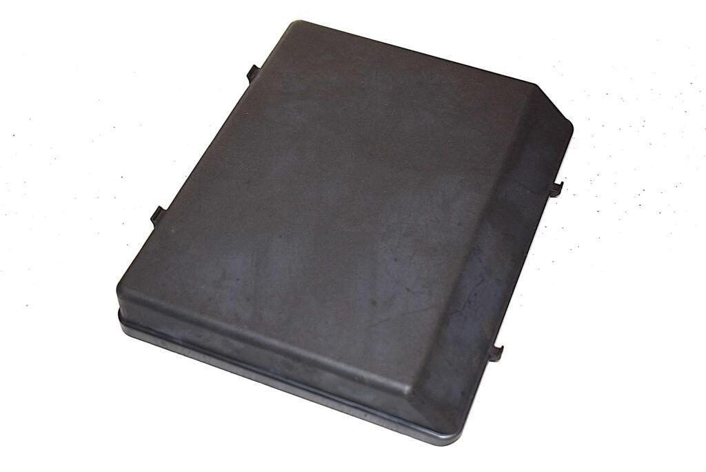 NOS Afdekkap zekeringkast BMW E32 E34 61131374029, Nieuw, Ophalen of Verzenden, BMW, BMW