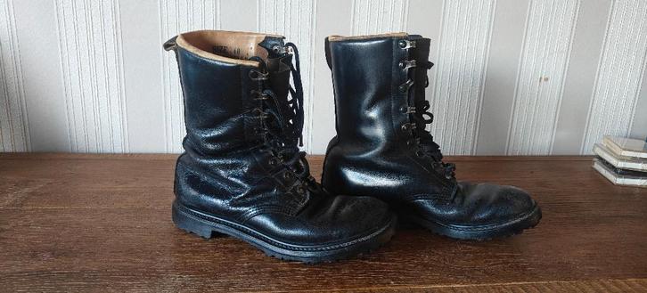 Bottes de combat en cuir Army Surplus - taille 40, Vêtements | Hommes, Chaussures, Porté, Bottes, Noir, Enlèvement ou Envoi