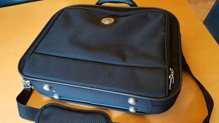 boekentas /Computertas, Diversen, Schoolbenodigdheden, Zo goed als nieuw, Ophalen of Verzenden