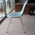 Vitra Eames DSR stoel, Huis en Inrichting, Ophalen, Kunststof, Blauw, Zo goed als nieuw