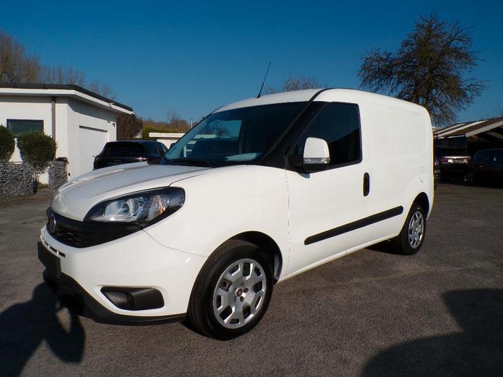 Fiat Doblo 1.4i + CNG/Airco/GPS/Lichte Vracht/90.000km, Auto's, Bestelwagens en Lichte vracht, Bedrijf, Te koop, ABS, Airbags