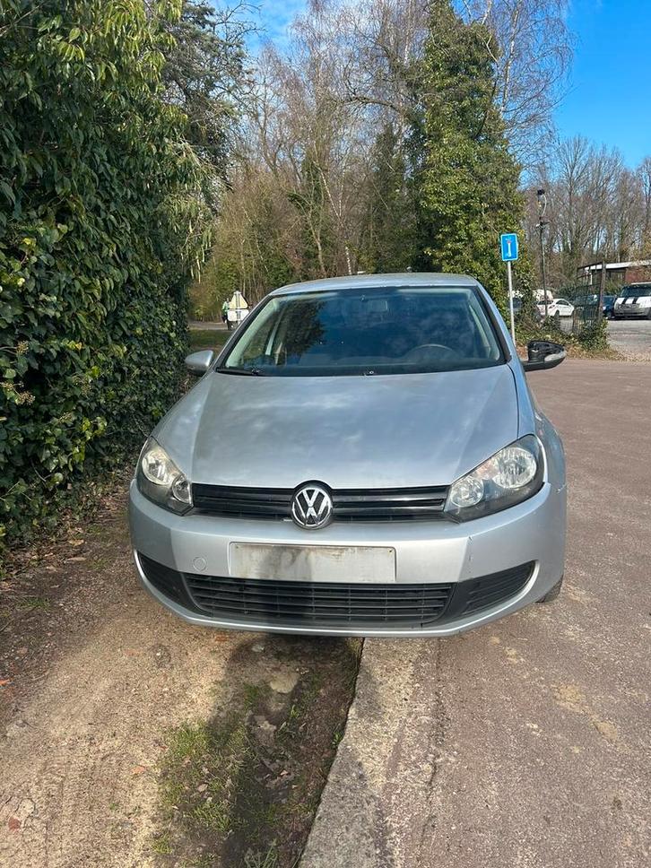 Volkswagen Golf 6 1.6tdi 2011, Auto's, Volkswagen, Particulier, Golf, Diesel, Euro 5, Stadsauto, 5 deurs, Handgeschakeld, Zilver of Grijs