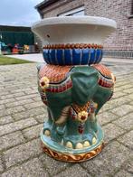 Porte-disques en céramique en forme d'éléphant (table d'appo, Antiquités & Art, Enlèvement ou Envoi