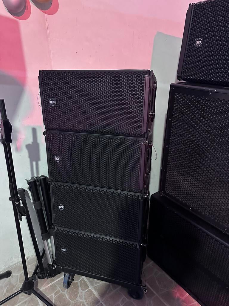 Rcf HDL 28 LİNE ARRAY, Enlèvement ou Envoi, Comme neuf