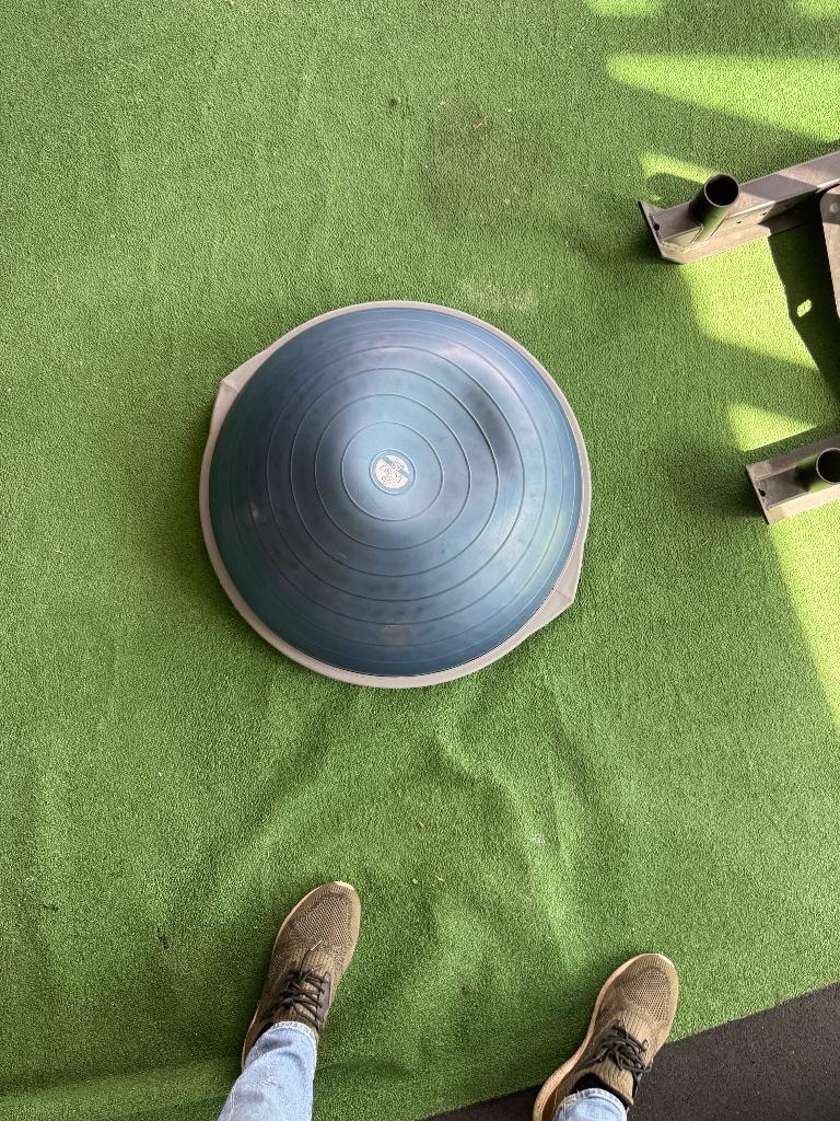 Bossu Balance trainer, Sport en Fitness, Fitnessmaterialen, Gebruikt, Balansbord, Ophalen