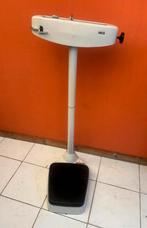 Oude doktersweegschaal, Elektronische apparatuur, Weegschalen, Ophalen, Zo goed als nieuw, Personenweegschaal