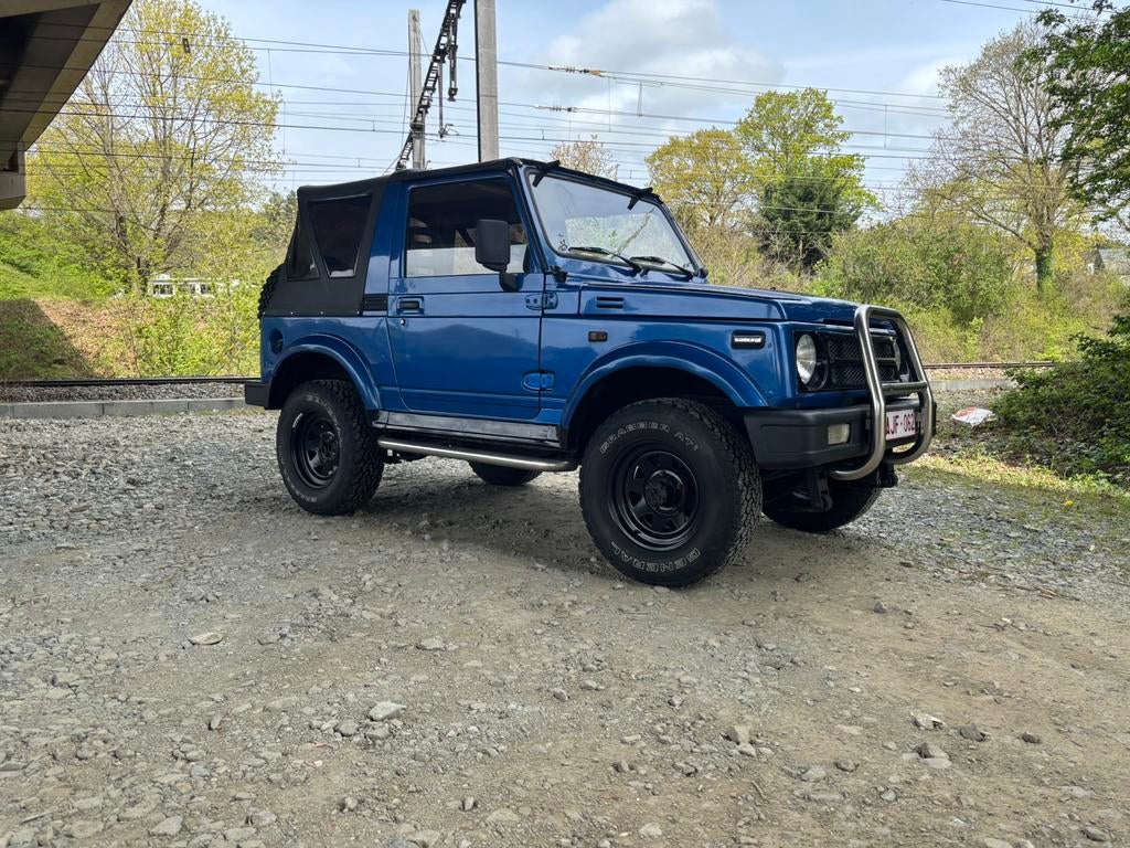 Suzuki samurai 4X4 cabrio 1.3 benzine 1992, Auto's, Cabriolet, Blauw, Handgeschakeld, Particulier