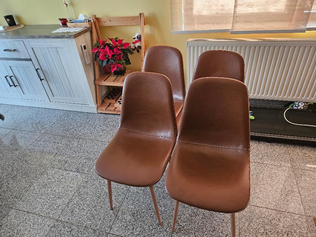 4 eettafel stoelen in bruin leder, Huis en Inrichting, Stoelen, Ophalen, Zo goed als nieuw, Bruin, Leer