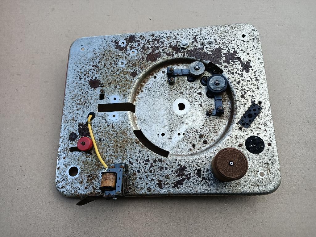 Draaitafel + Motor/ Mechaniek NSM Fanfare (1959) jukebox, Collections, Envoi