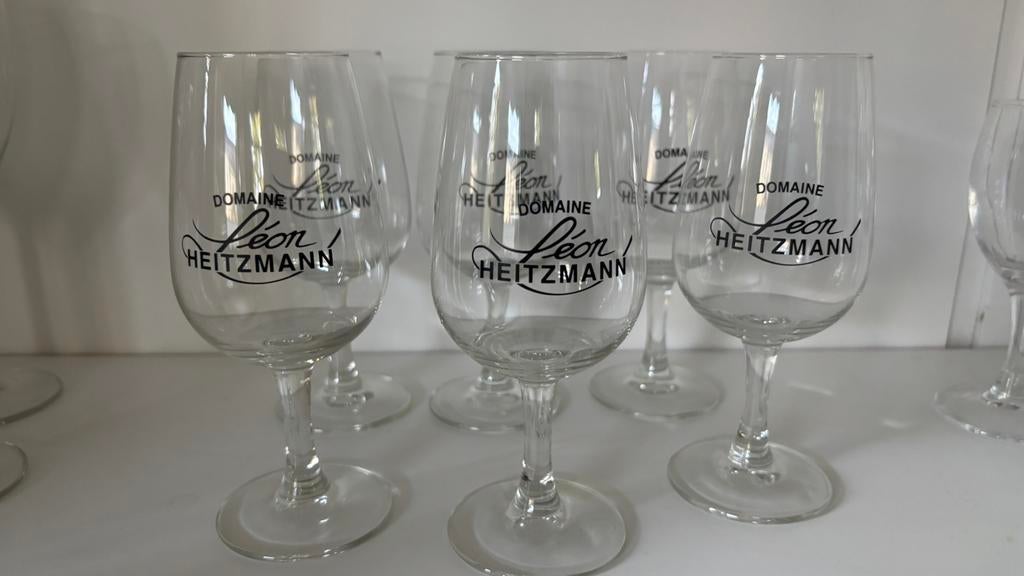 6 verres à vin blanc A donner, Verzamelen, Glas en Drinkglazen, Ophalen, Zo goed als nieuw