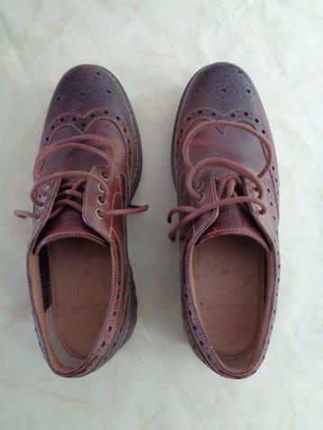 Schoenen Clarks beschikbaar voor biedingen