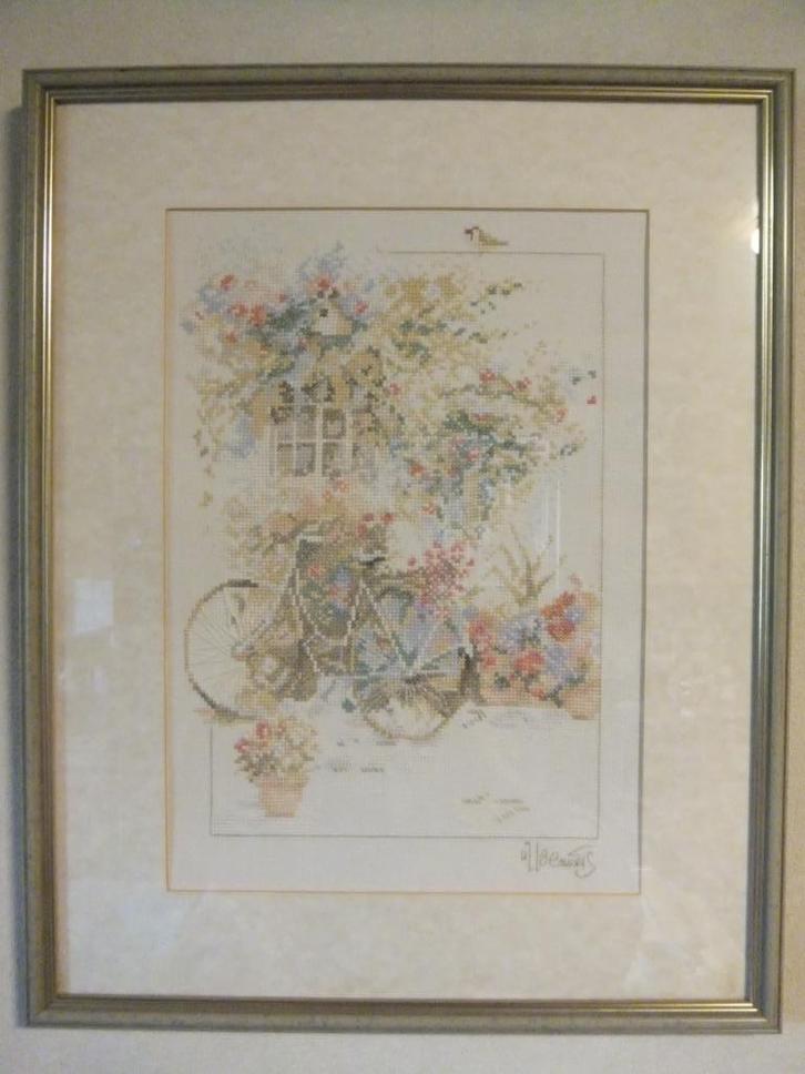 geborduurde schilderijen, Hobby en Vrije tijd, Overige Hobby en Vrije tijd, Zo goed als nieuw, Ophalen of Verzenden