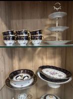 Mooie blauwe-goude servies complet, Antiek en Kunst, Antiek | Servies compleet, Ophalen