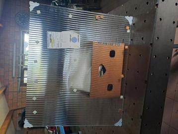 Flutes glas, privacy glas  beschikbaar voor biedingen