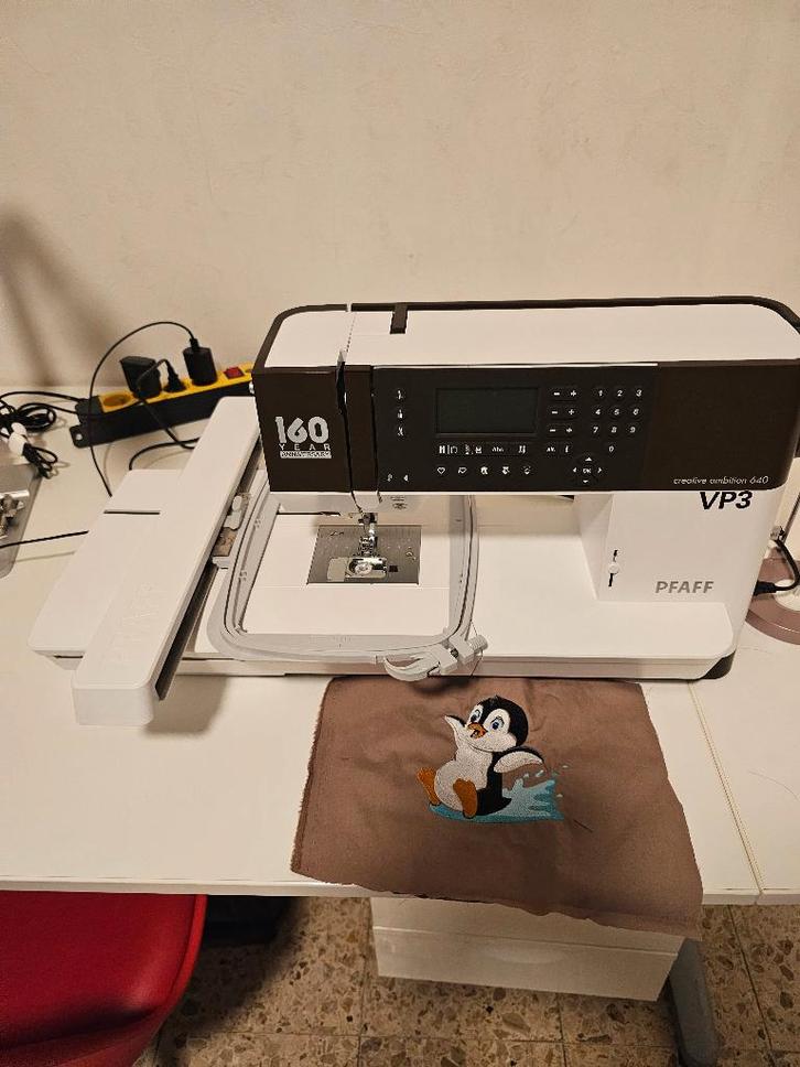 Pfaff creative  ambition 640 naai en borduurmachine, Hobby & Loisirs créatifs, Broderie & Machines à broder, Neuf, Machine à broder