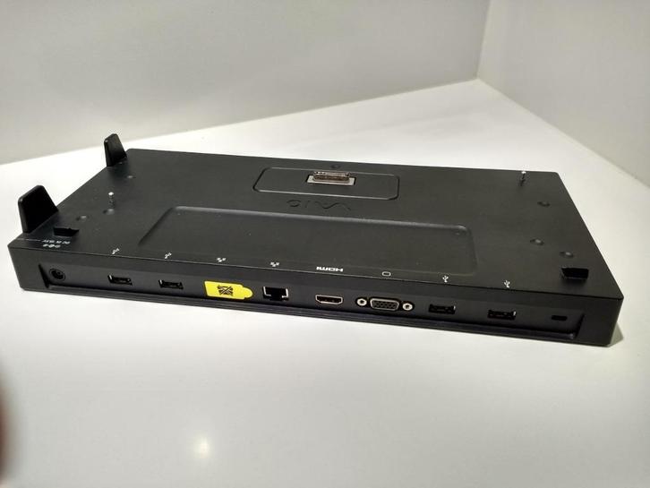 diverse dockingstations port replicators ( HP & Sony & Dell), Computers en Software, Dockingstations, Zo goed als nieuw, Docking station
