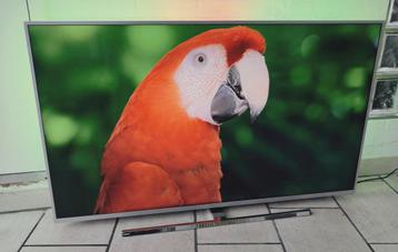 Philips 4K UHD 3 zijdige Ambilight Smart tv 2020 140cm/55inc beschikbaar voor biedingen