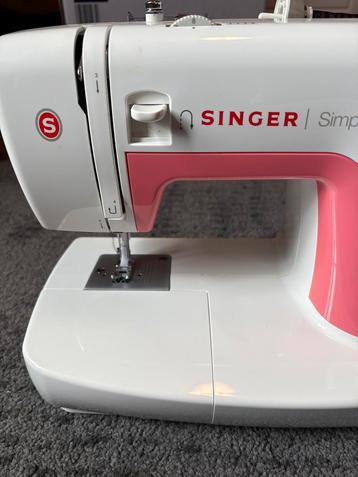 Singer naaimachine Simple beschikbaar voor biedingen