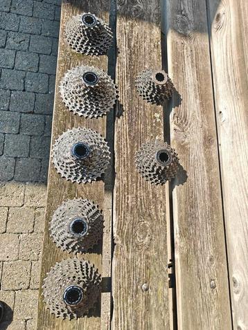 11 speed en 10 speed cassettes  beschikbaar voor biedingen