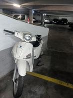Piaggo scooter a vendre, Fietsen en Brommers, Brommers | Derbi, Ophalen, Zo goed als nieuw