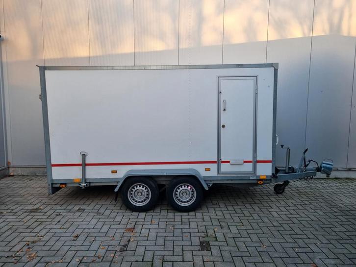 Geremde gesloten bakwagen kan op eigen nummerplaat, Autos : Divers, Remorques, Enlèvement