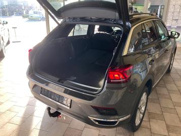 T-Roc SPORT 150tsi -AUTOMAAT -App -LEDER/Stof -Camera -Trkhk beschikbaar voor biedingen