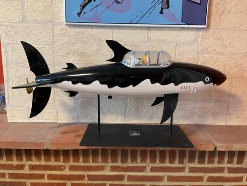 Tintin - Le sous-marin requin de 77 cm, Verzamelen, Stripfiguren, Zo goed als nieuw, Beeldje of Figuurtje, Kuifje, Ophalen
