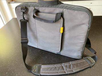 Te koop :Case Logic Laptop bag 17 inch