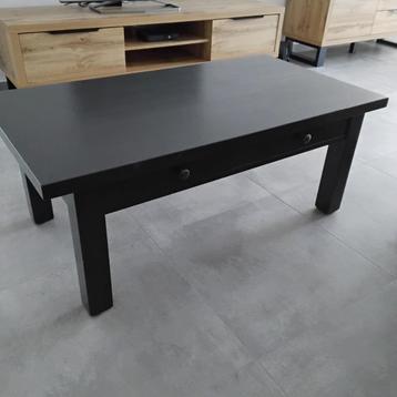 salontafel beschikbaar voor biedingen