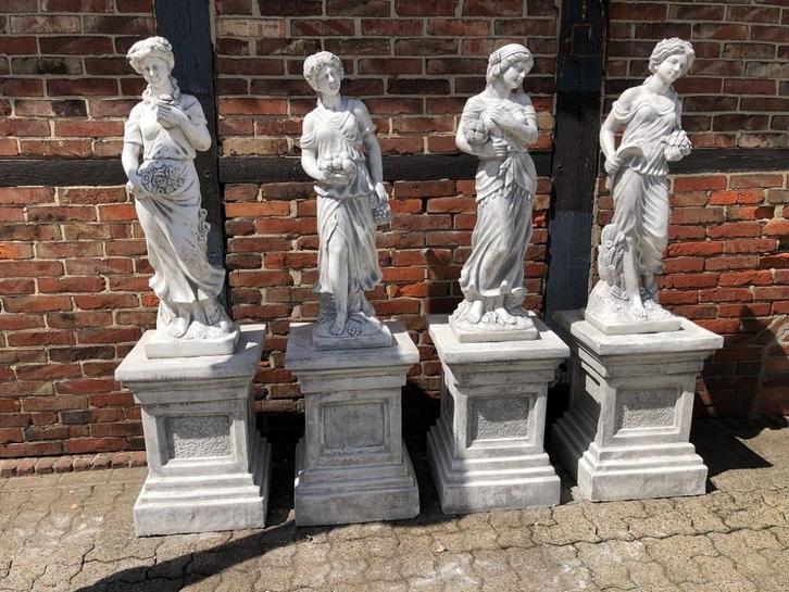 De vier jaar getijden op sokkel, 4 jaargetijden!, Tuin en Terras, Tuinbeelden, Steen, Ophalen of Verzenden