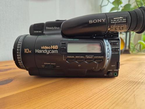 Caméscope analogique Sony CCD-TR808E, TV, Hi-fi & Vidéo, Caméscopes analogiques, Caméra, Enlèvement