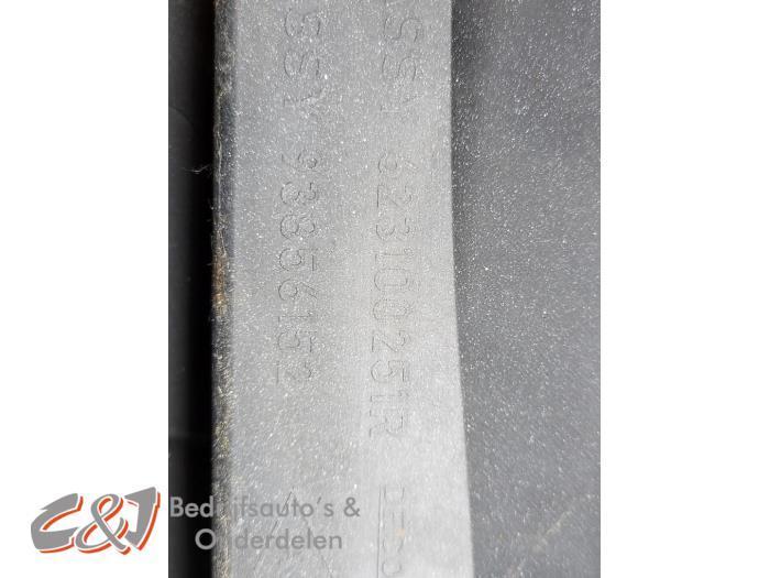 Grille van een Renault Trafic (TED68), Auto-onderdelen, Carrosserie, Renault, Gebruikt, 3 maanden garantie, Ophalen of Verzenden