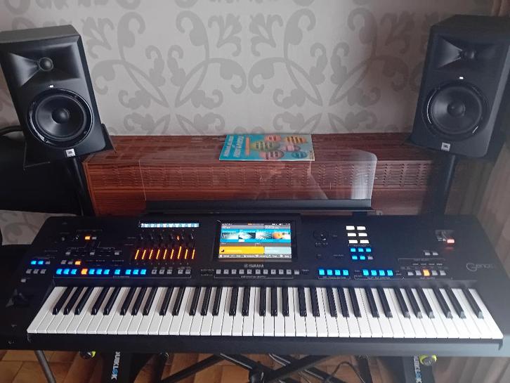 Yamaha Genos 2, Musique & Instruments, Claviers, Comme neuf, 76 touches, Yamaha, Sensitif, Connexion MIDI, Enlèvement