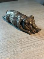 Bronzen varken rustend, Ophalen