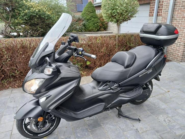 Suzuki Burgman 650, Motoren, Motoren | Suzuki, Particulier, Scooter, meer dan 35 kW, 2 cilinders, Motorrijbewijs A, ABS, Handvatverwarming