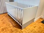 Babybed hoogte verstelbaar + matras + bescherm. + hoeslaken, Kinderen en Baby's, Kinderkamer | Complete kinderkamers, Ophalen