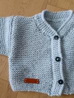 Zelfgebreide gilet. Maat 3 a 6 maand, Kinderen en Baby's, Babykleding | Maat 56, Ophalen of Verzenden, Zo goed als nieuw