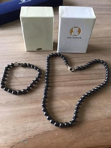 Vintage Delicious armband en halsketting Hematiet beschikbaar voor biedingen