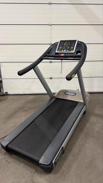 Technogym Jog 700 Loopband beschikbaar voor biedingen