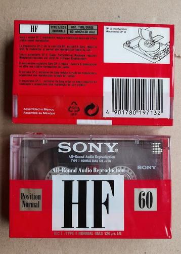 2 cassettes vierges  SONY HF60, Enlèvement ou Envoi, Avec boîte de rangement, étagère ou coffret, Neuf, dans son emballage, Vierge