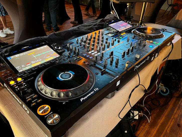 2x Pioneer CDJ 3000 + magma flightcase, Muziek en Instrumenten, Dj-sets en Draaitafels, Zo goed als nieuw, Dj-set, Pioneer, Ophalen