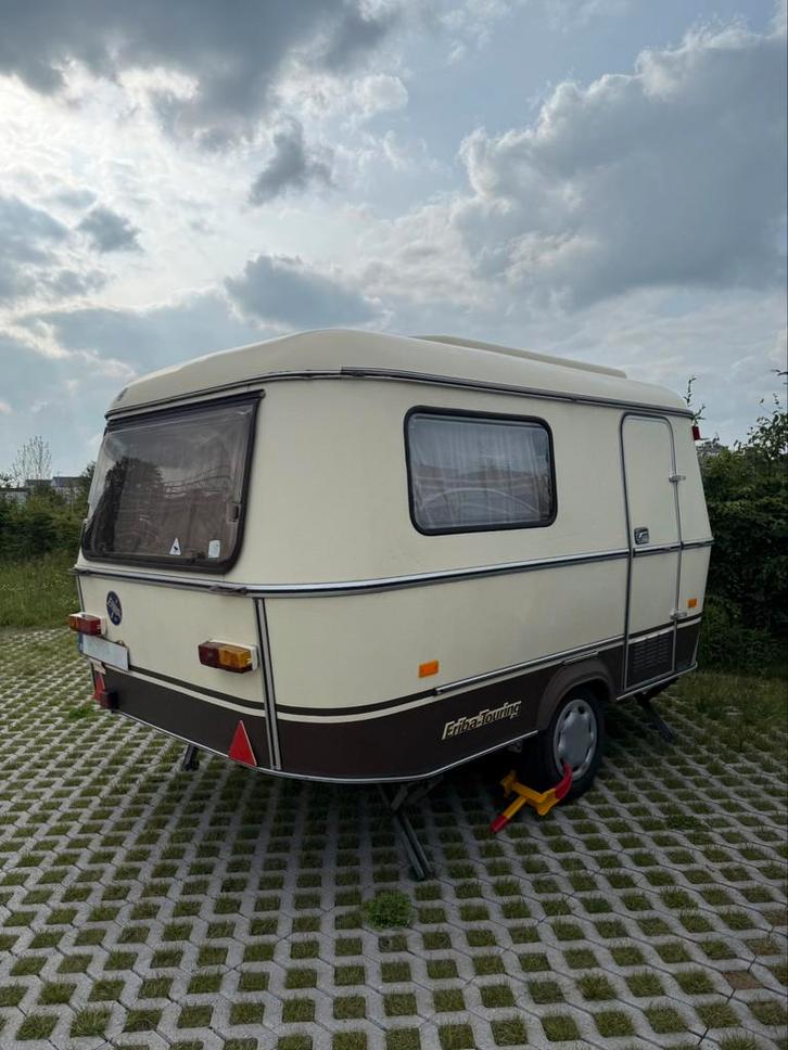 Eriba Pan Familia 1984, Caravans en Kamperen, Caravans, Particulier, tot en met 3, 500 - 750 kg, Eriba, Lengtebed, Hefdak, Kachel