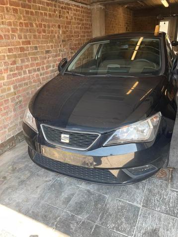 Seat Ibiza 1.2 bezinnen 2015 met 86.000km, Auto's, Zwart, Handgeschakeld, Particulier, USB