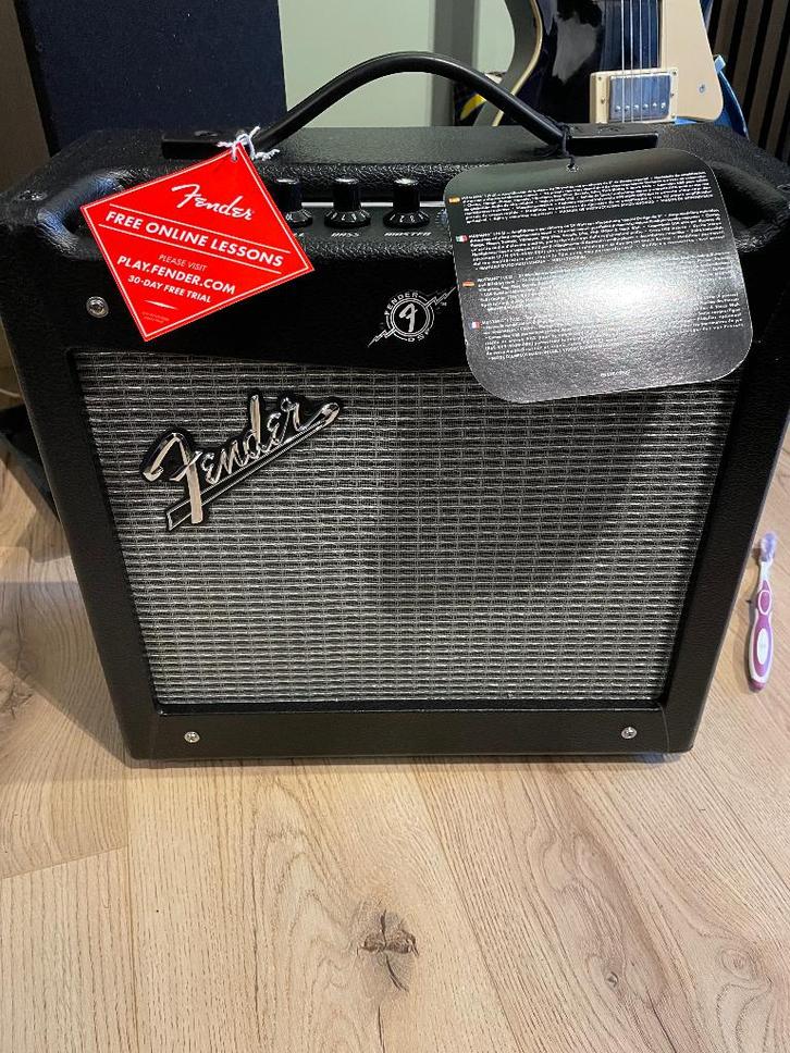 Fender Mustang II (V.2) Gitaarversterker, Muziek en Instrumenten, Versterkers | Bas en Gitaar, Zo goed als nieuw, Gitaar, Minder dan 50 watt
