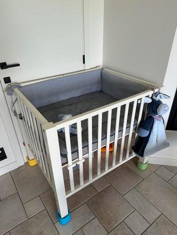 Babypark + matras beschikbaar voor biedingen