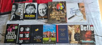 Boeken allen in zeer goede staat.  Frans Bauer  5€.   Dany V beschikbaar voor biedingen