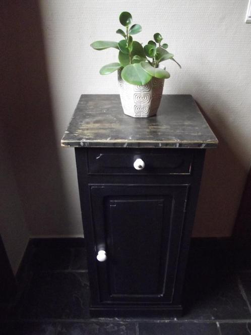 Oud kastje, Antiek en Kunst, Curiosa en Brocante, Ophalen
